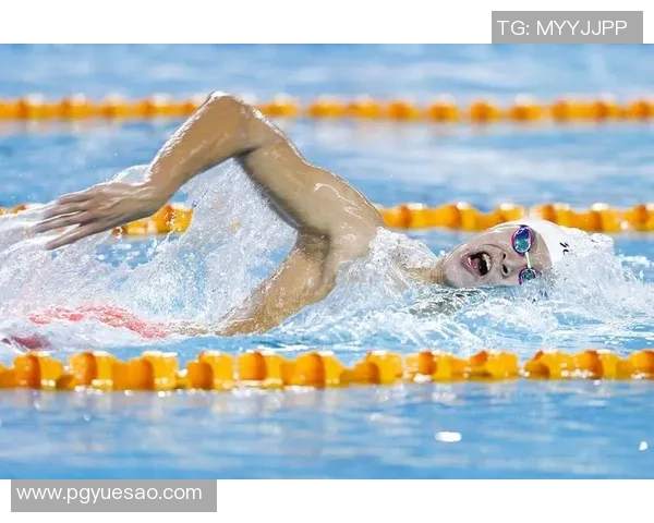 球星跨界挑战:足球与游泳的极限对抗赛 球星跨界挑战:足球与游泳的极限对抗赛